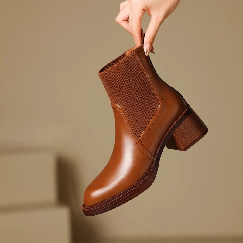 UrbaneStürmer™ Elegante Stiefel mit ganztägigem Komfort